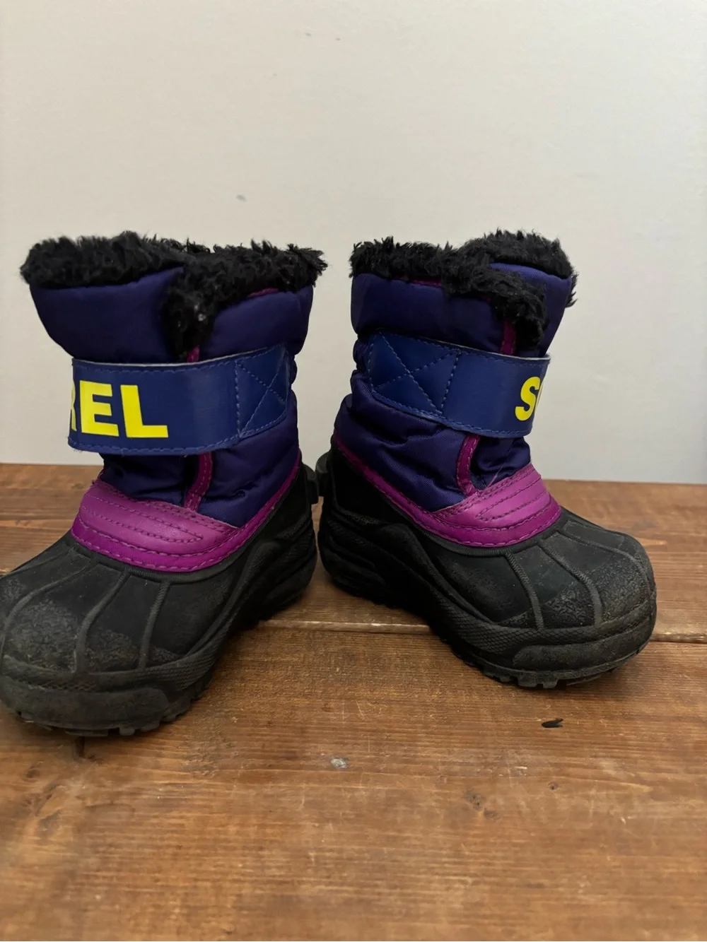 Sorel Snow Commander Kids' Purple Winter Snow Boots Size 6